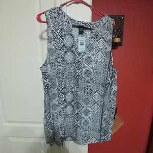 Enlarge

Ikat Print Keyhole Neck Tank Top